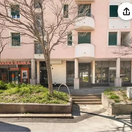 Capital Apartmán *